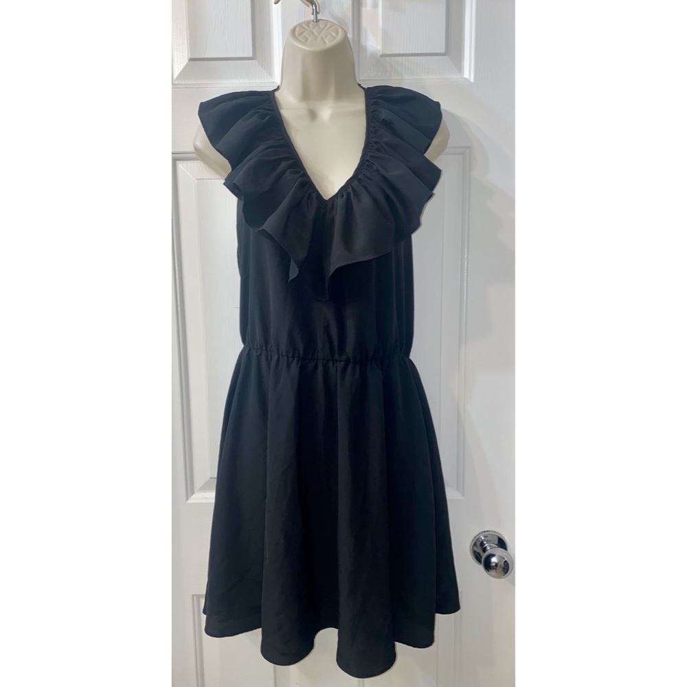 Black V-neck Ruffled Open Back Halter Dress